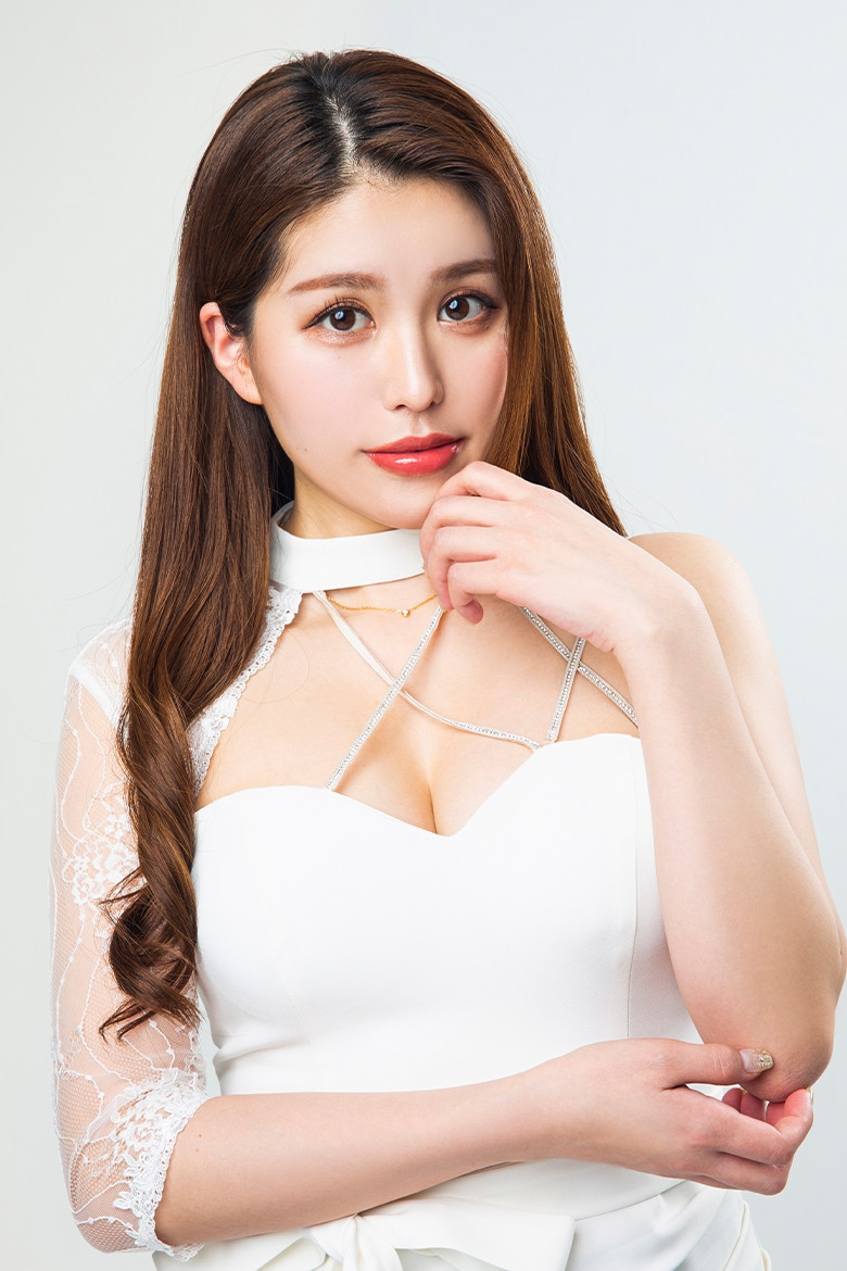 黒輝 りさ